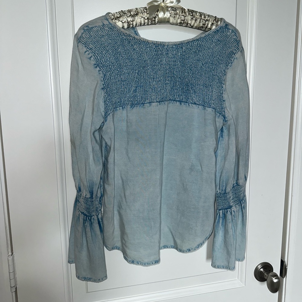 D&Kade western bell sleeved blouse, size small